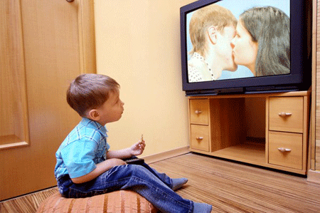 сколько ребенок может смотреть телевизор ежедневно
